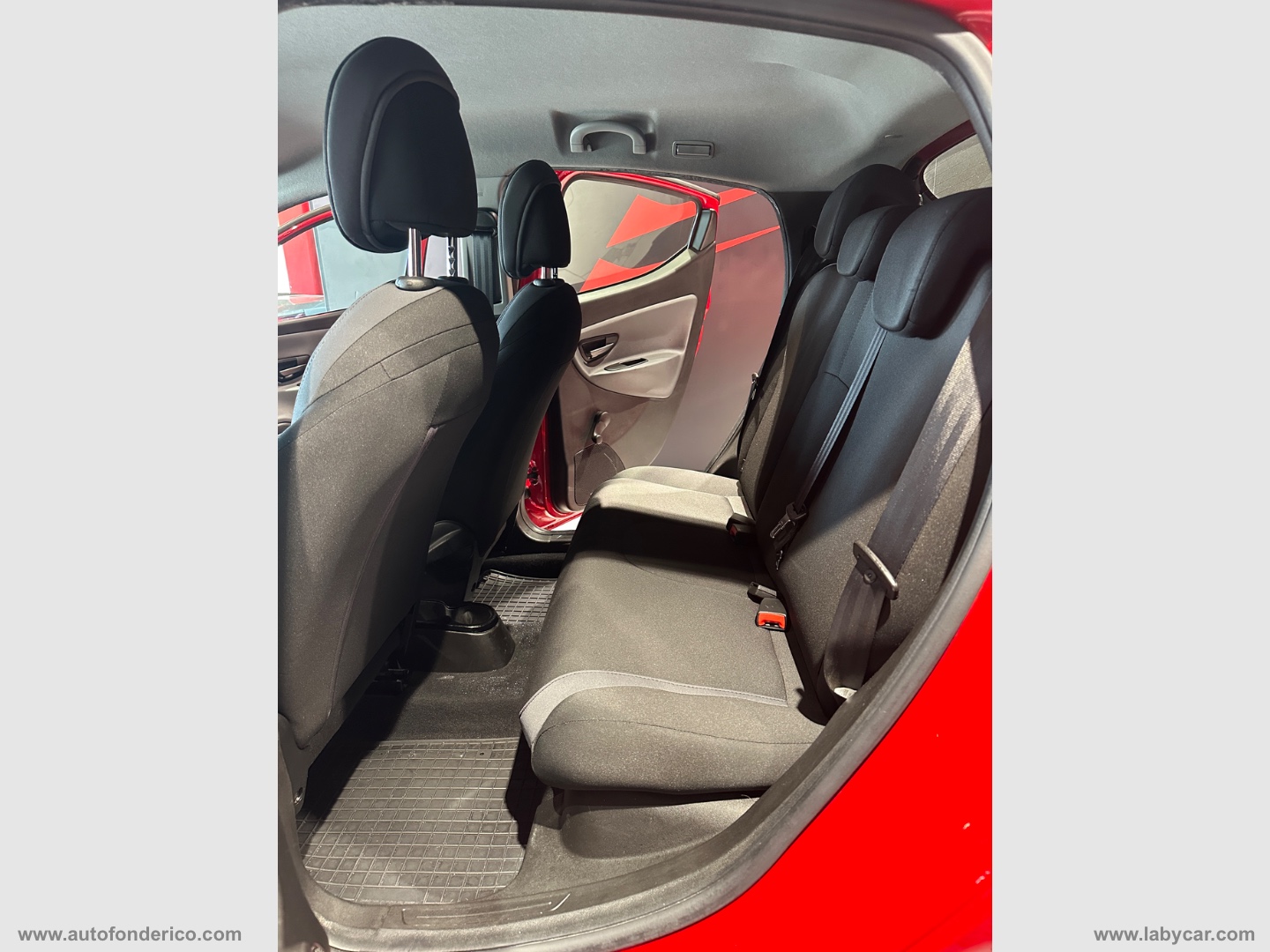 Ypsilon 1.2 69 CV 5p. GPL Ecochic Gold - immagine 13