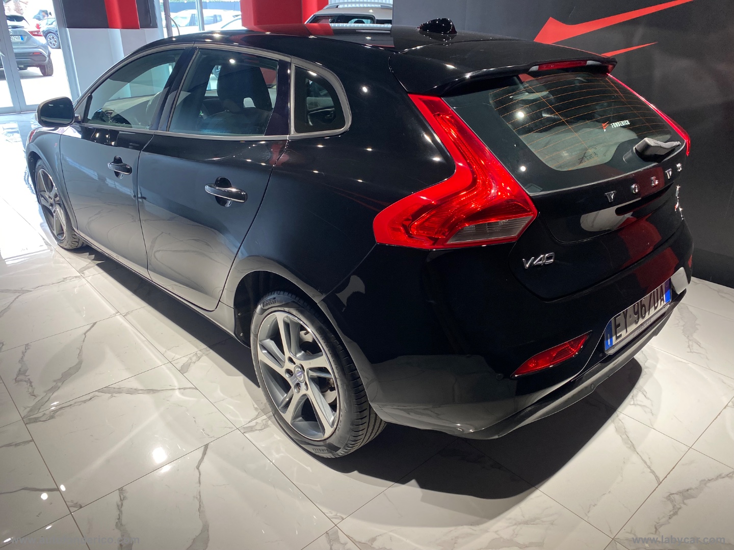 V40 Cross Country D2 1.6 Kinetic - immagine 13