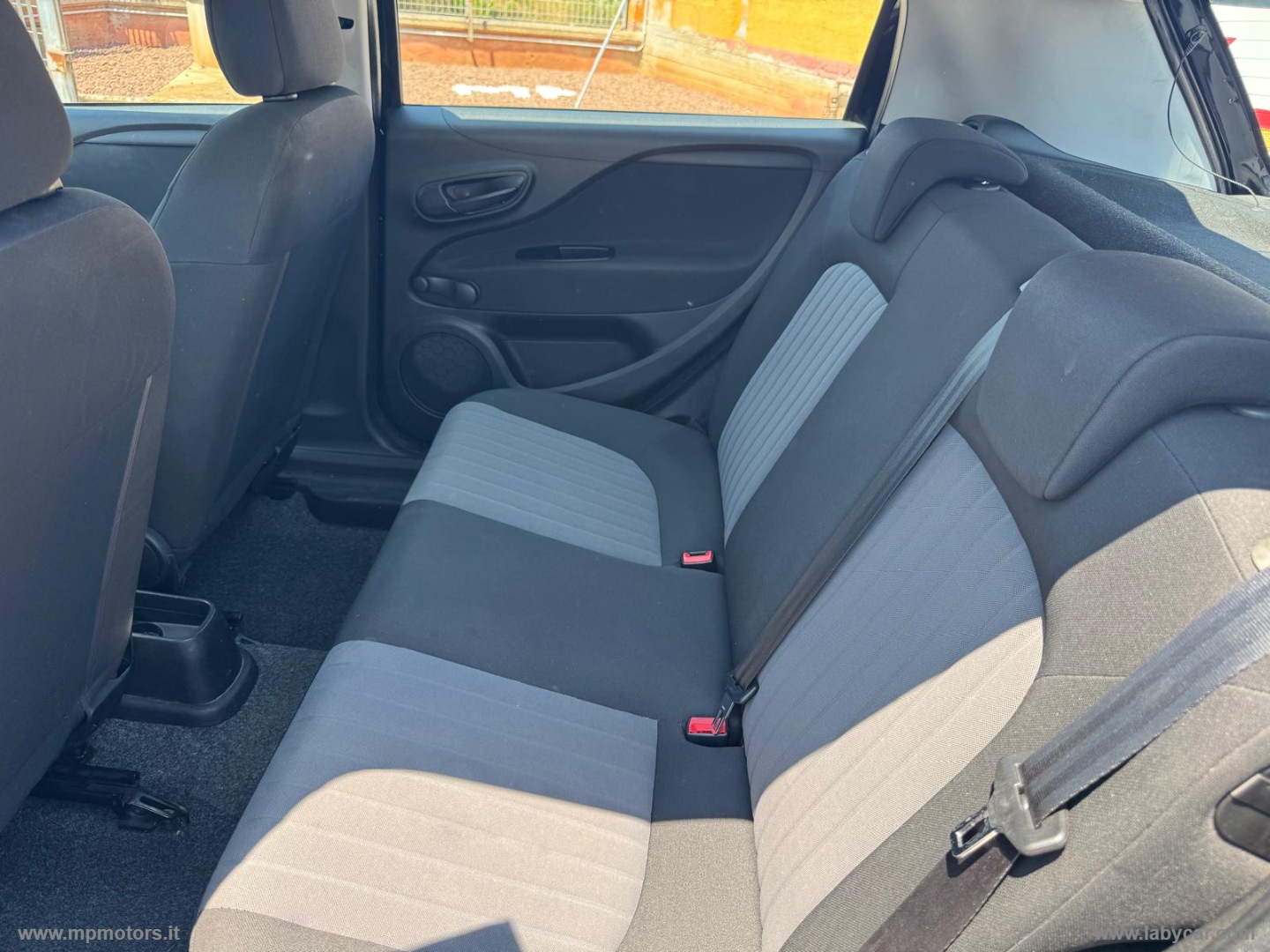 PUNTO STREET 1.2 69CV - immagine 13