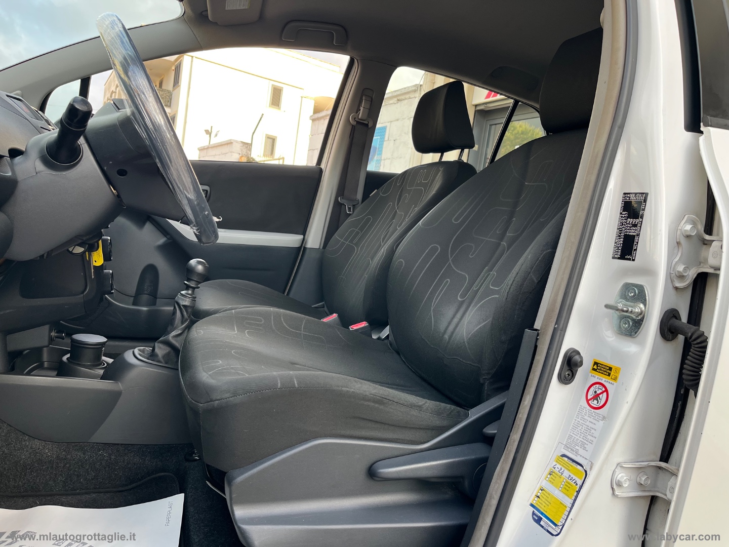 Yaris 1.4 D-4D 5p. Sol - immagine 13