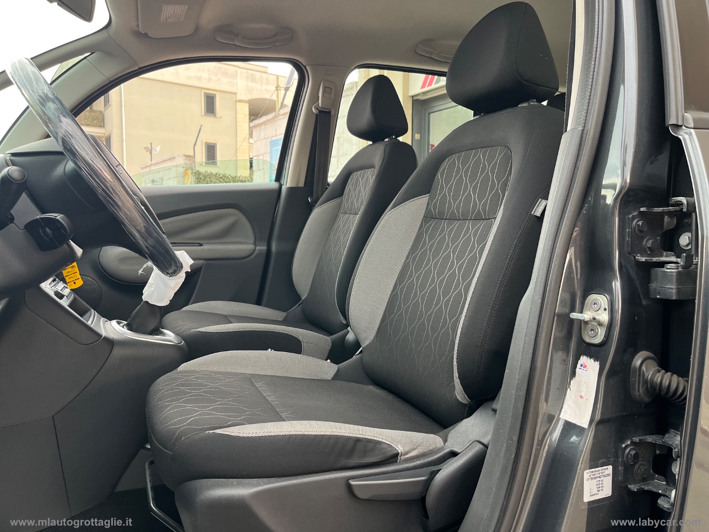 C3 Picasso 1.6 HDi 90 Exclusive - immagine 13