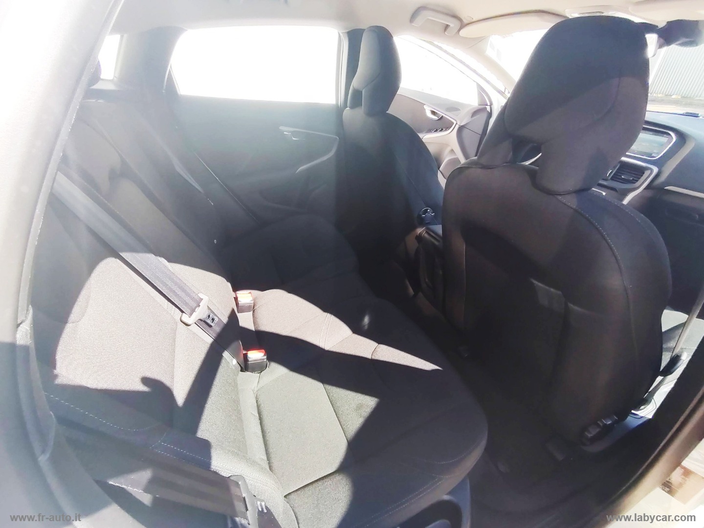V40 D2 1.6 Powershift Summum - immagine 13