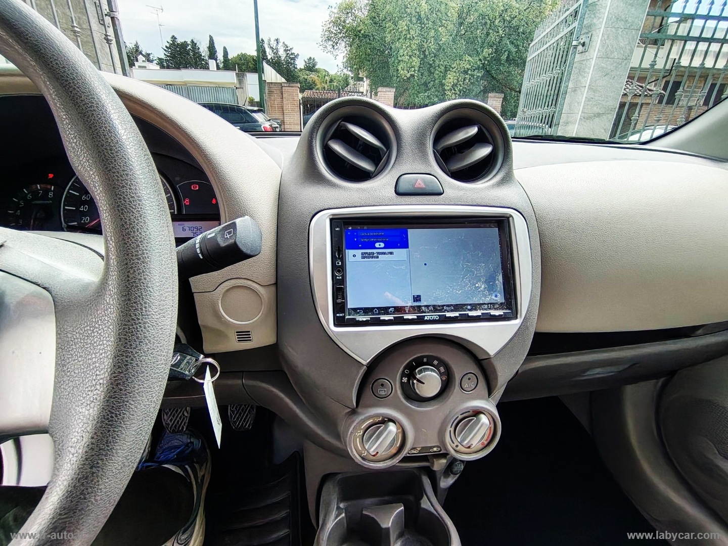 Micra 1.2 12V 5p. 30th Anniversary - immagine 13