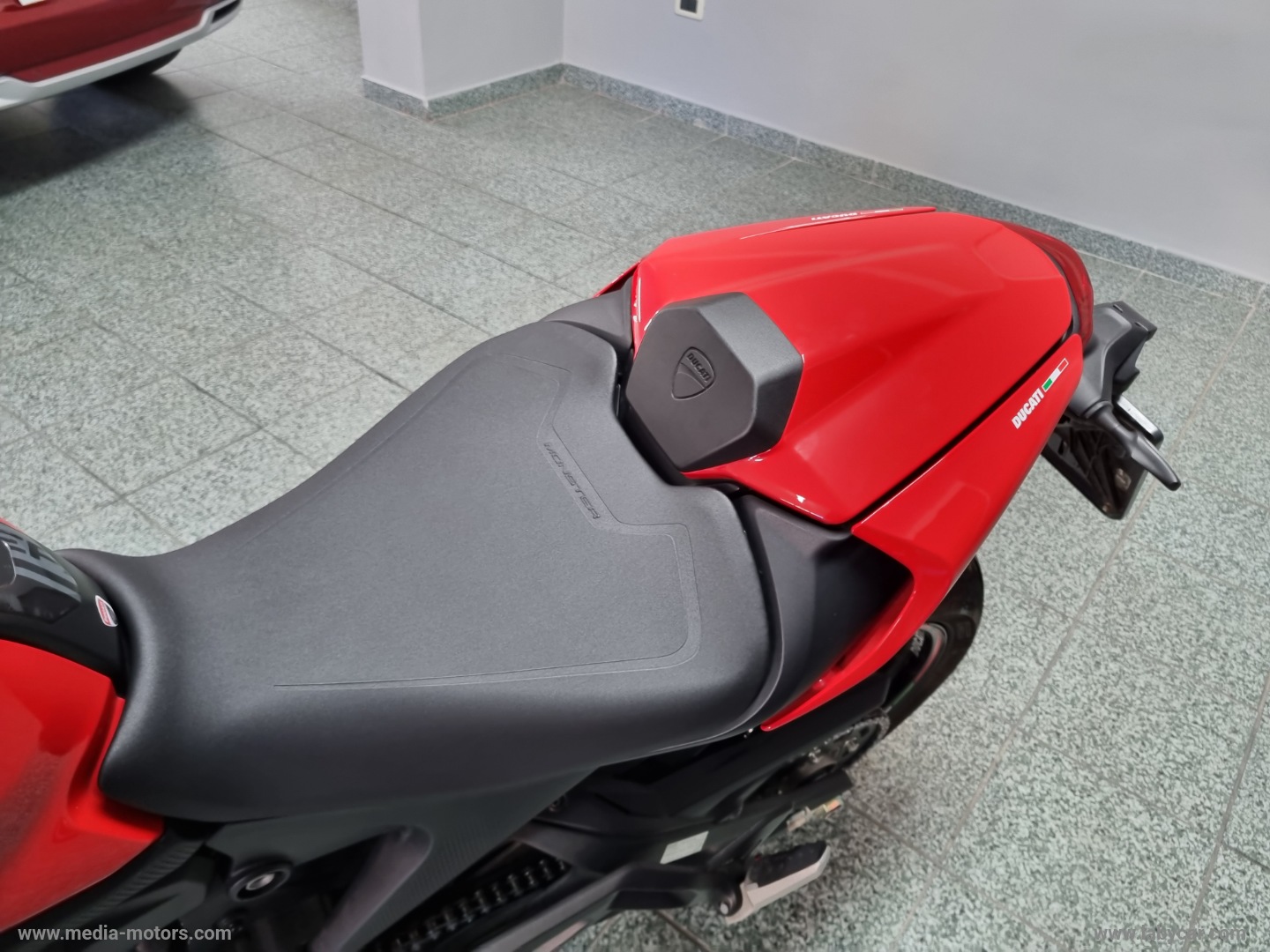 MONSTER 937 PLUS - immagine 13