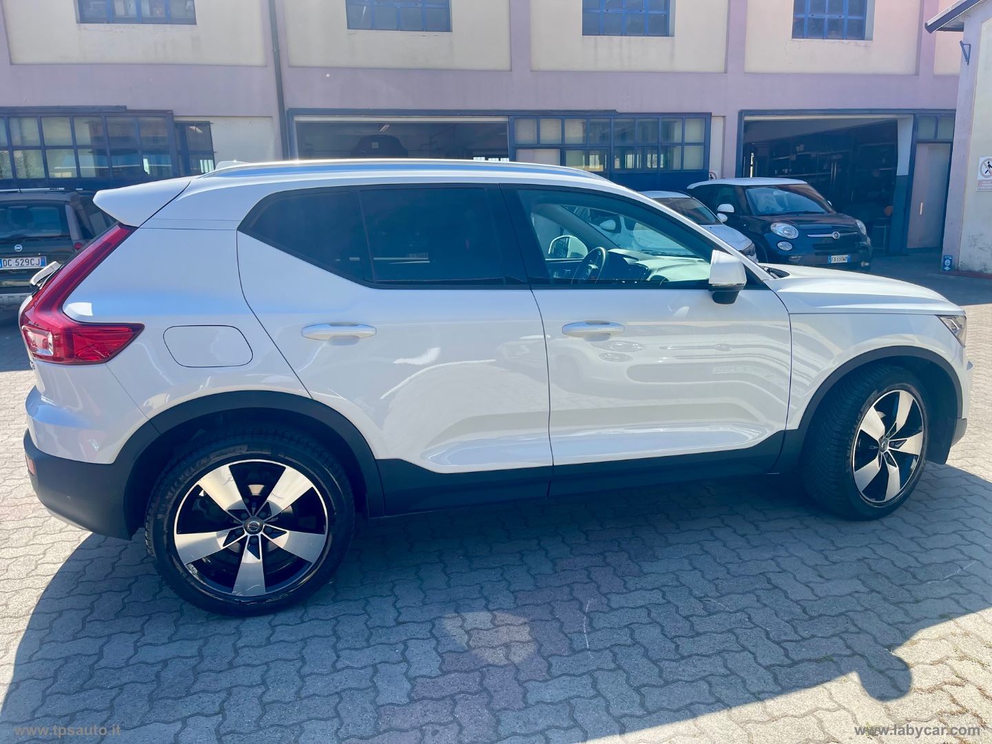 XC40 T3 Momentum - immagine 13
