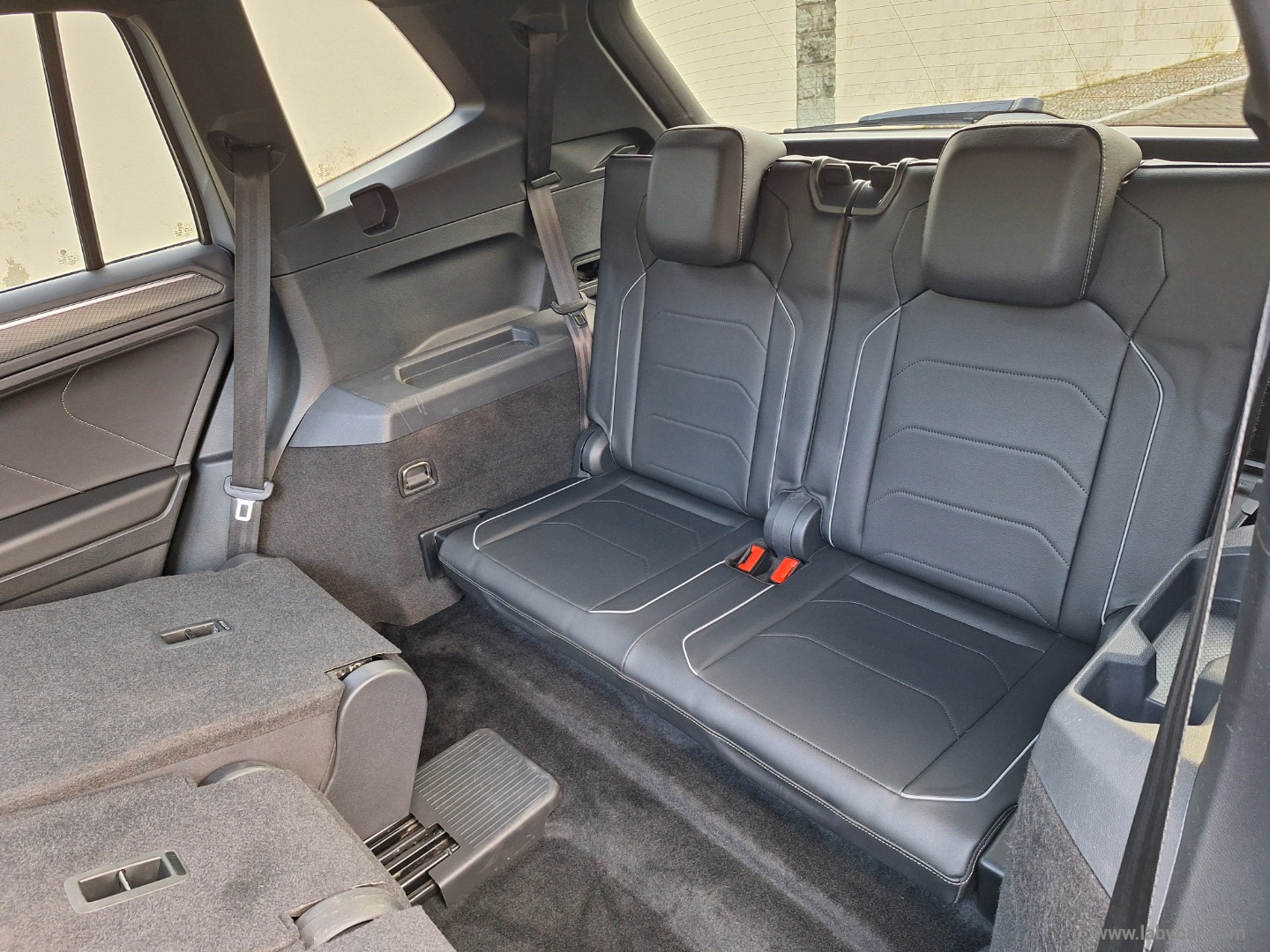 Tiguan Allsp. 4MOTION R-LINE TETTO PELLE - immagine 13