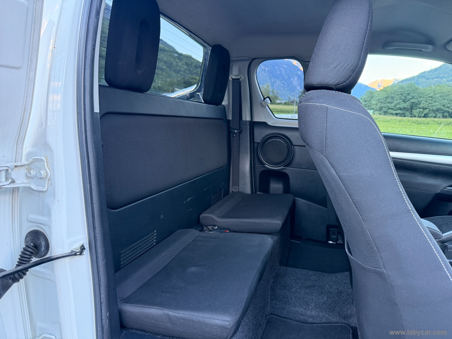 Hilux 2.4 D-4D 4WD 2p. EXTRA CAB CAMERA SENS PARK - immagine 13