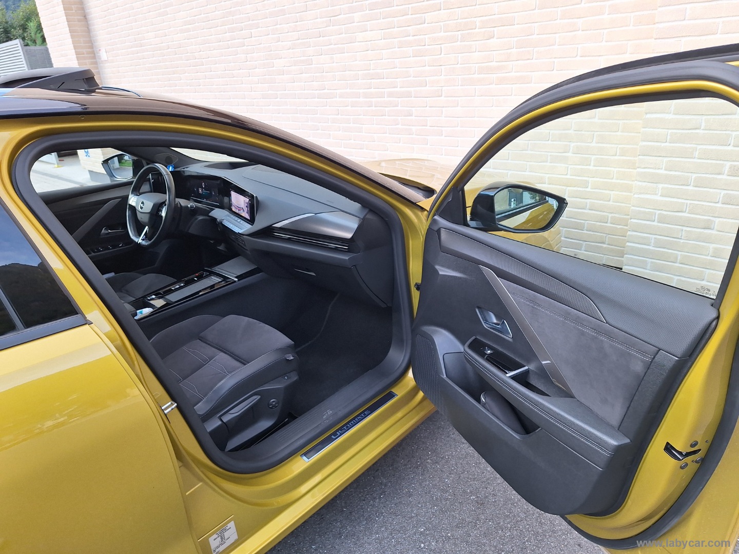 Astra Ultimate TETTO SERVICE UFF 1.5 Turbo D 130 CV AT8 - immagine 13