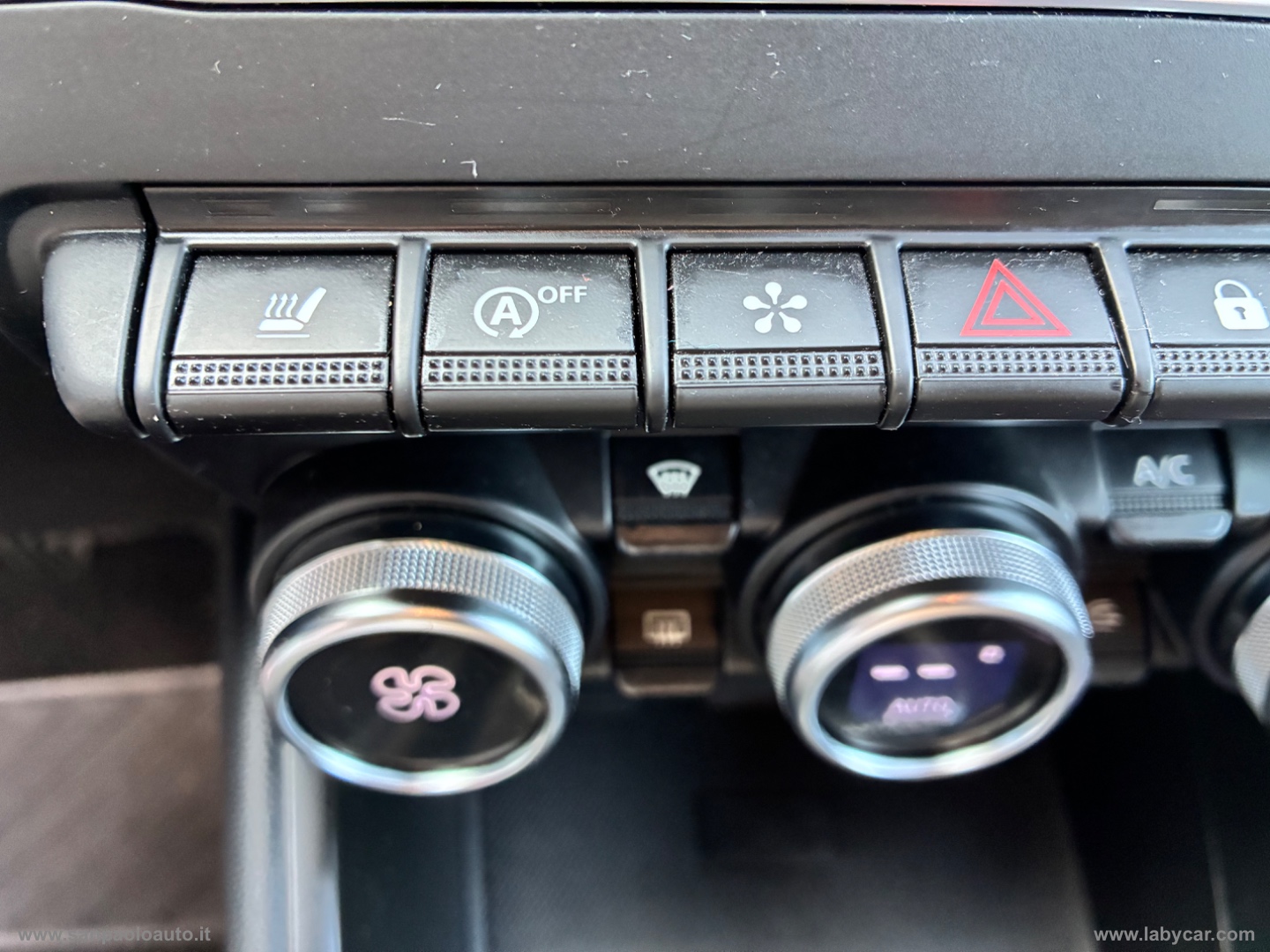 Clio TCe 90 CV 5p. Zen - immagine 13