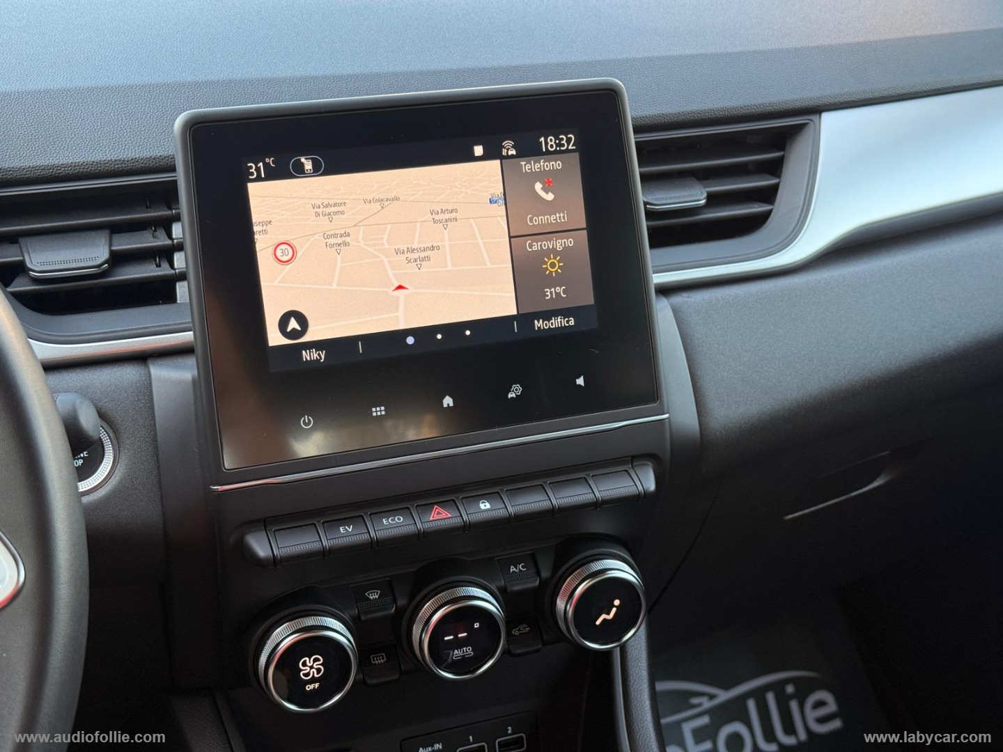 Captur Hybrid E-Tech 145 CV Business - immagine 13