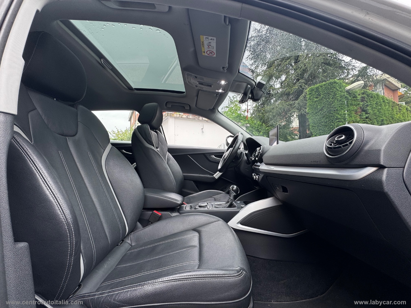 Q2 35 TDI S tronic Identity Black - immagine 13