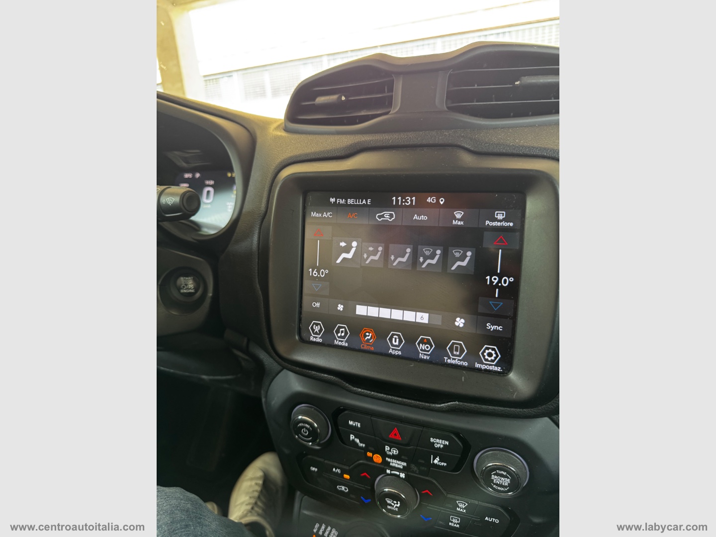 Renegade 1.3 T4 PHEV 4xe Trailhawk - immagine 13