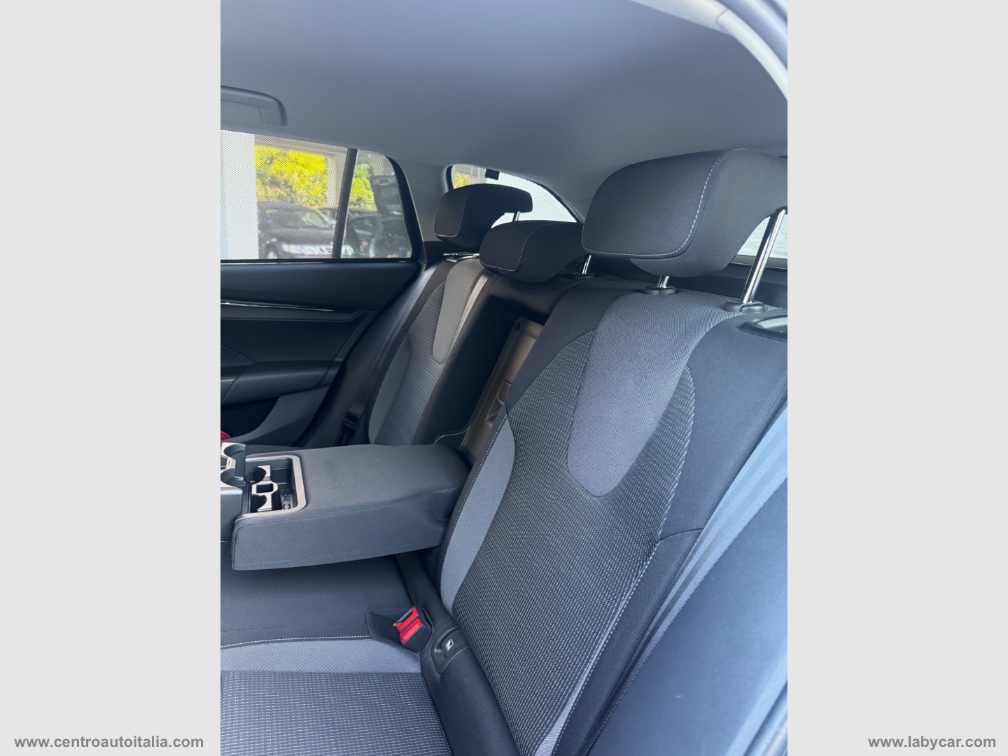 Octavia 1.5 G-TEC DSG Wagon Style - immagine 13