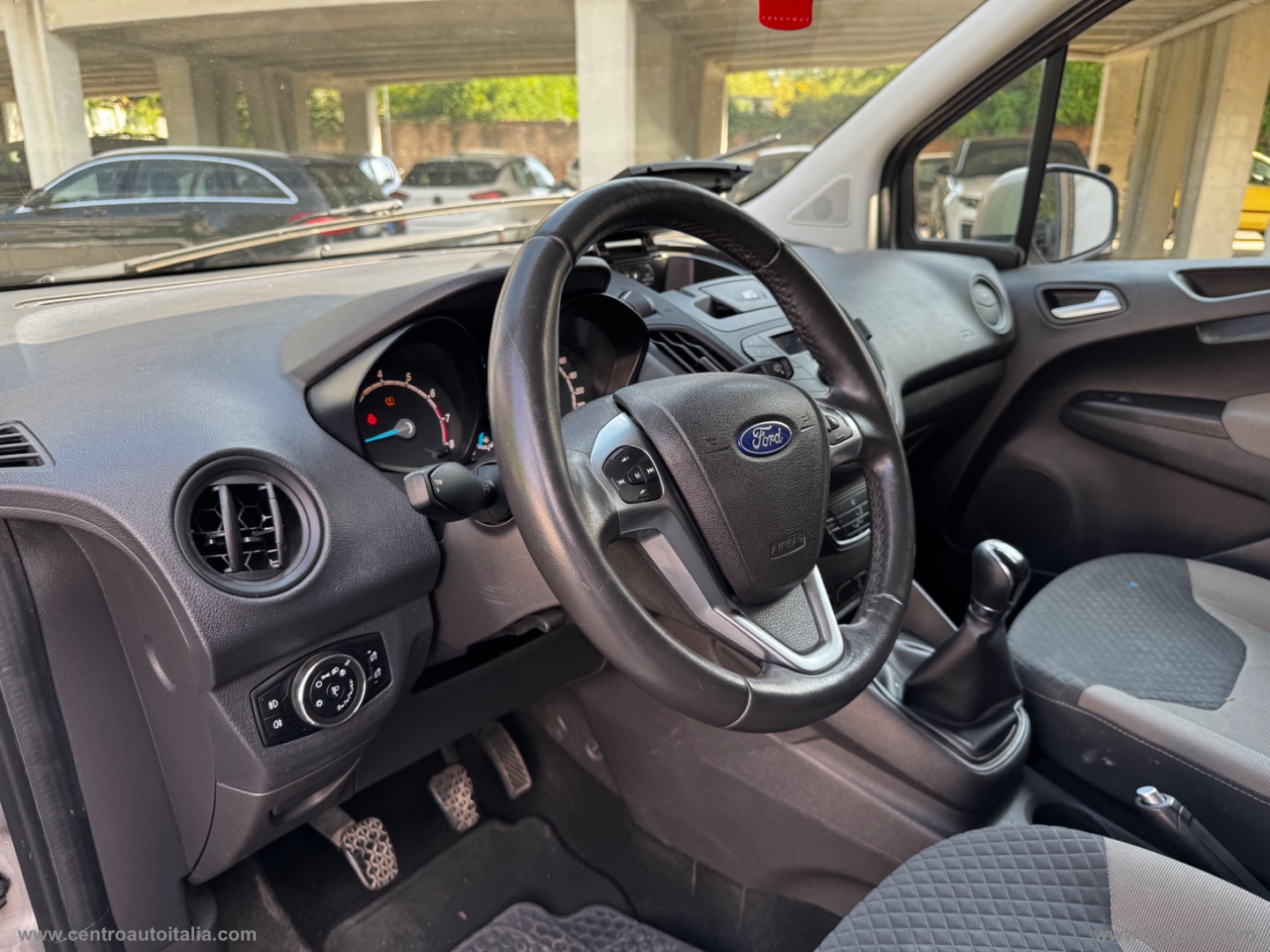 Tourneo Courier 1.0 EcoBoost 100 CV Tit. - immagine 13