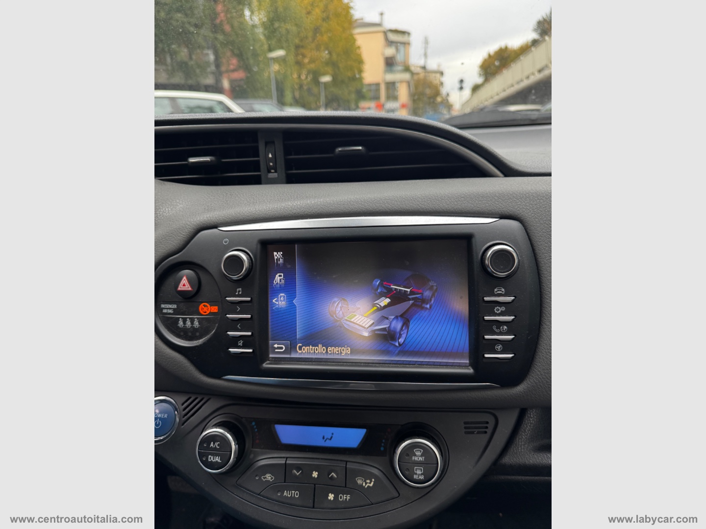 Yaris 1.5 Hybrid 5p. Business - immagine 13