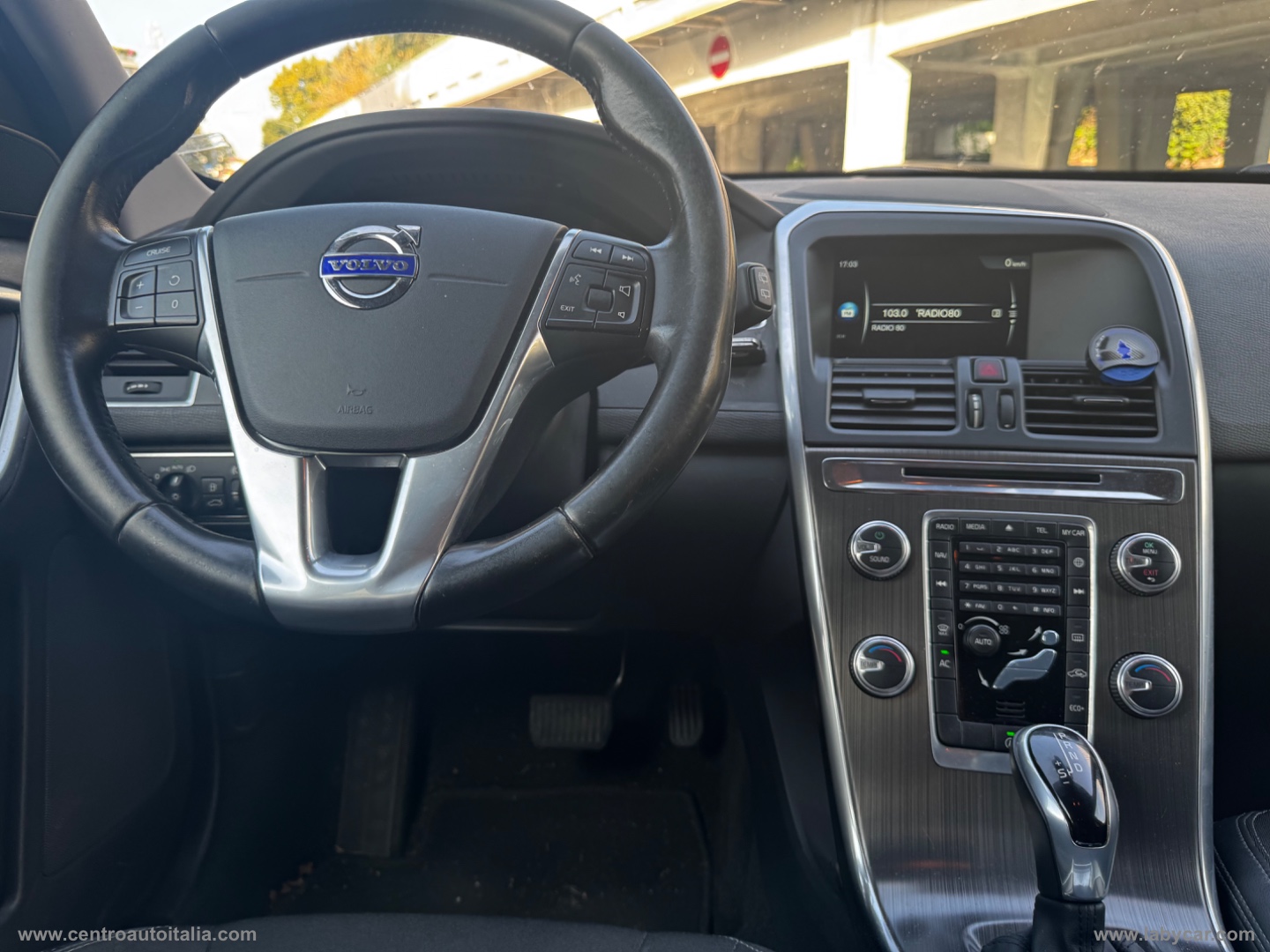 XC60 D4 Geartronic Summum - immagine 13