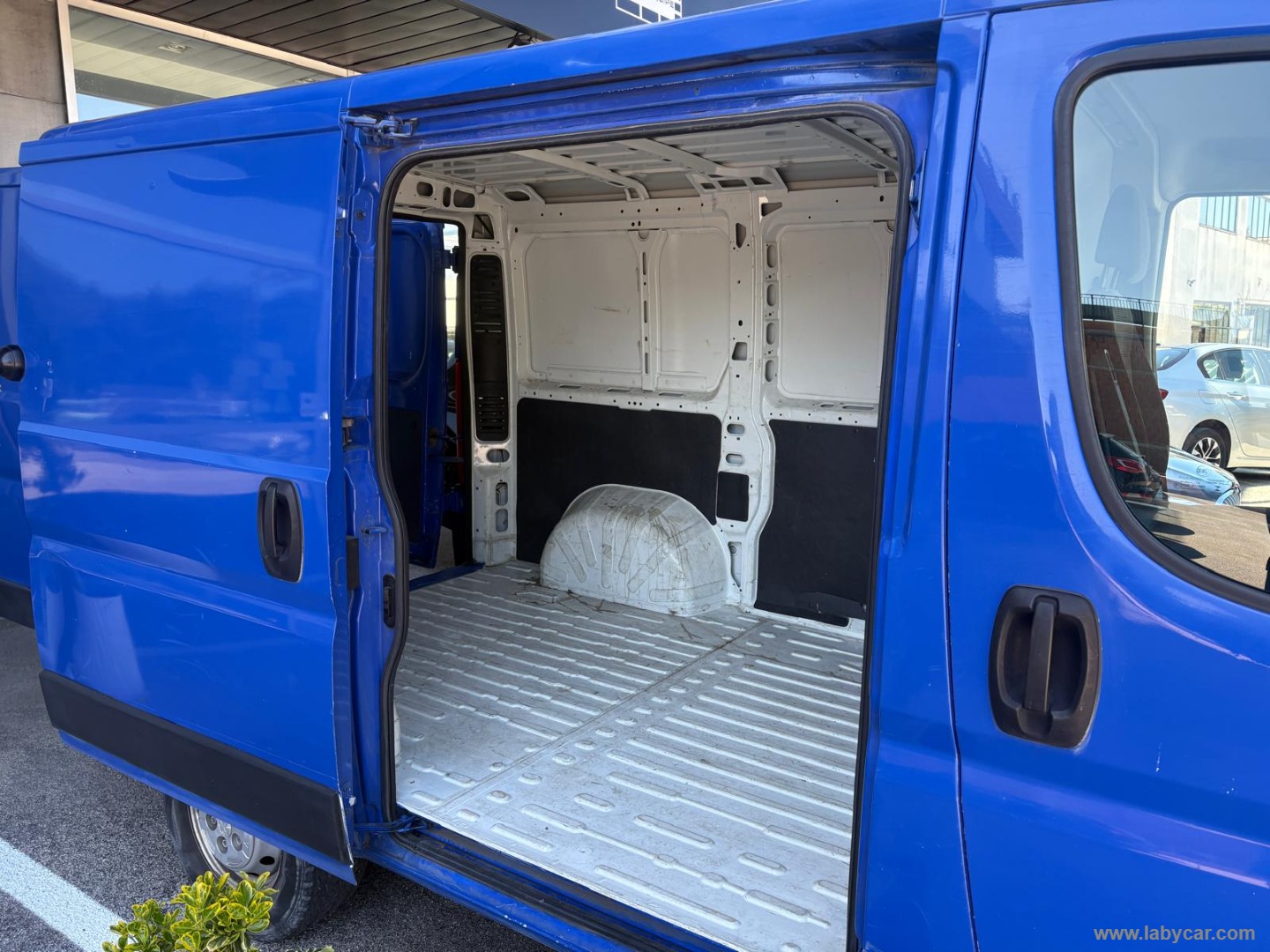 Boxer 330 BlueHDi 140 S&S PC-TN Furg. - immagine 13