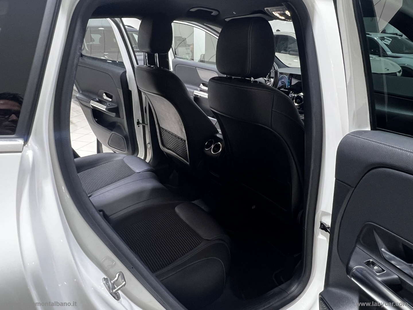 GLA 200 d Automatic 4Matic Sport - immagine 13