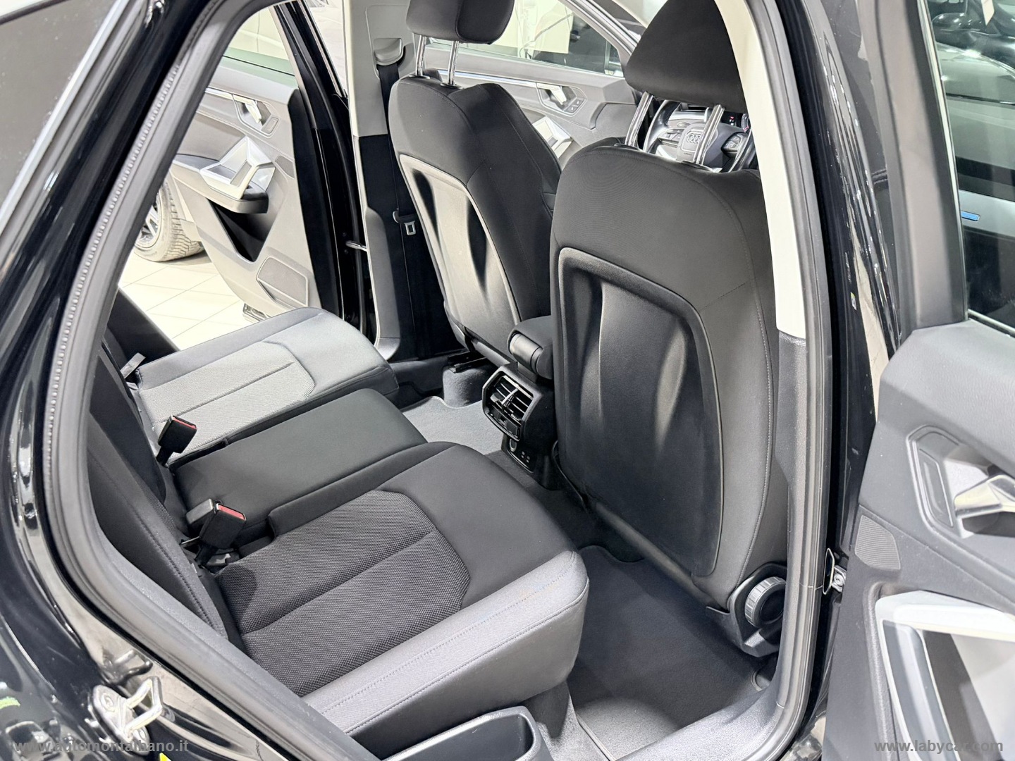 Q3 SPB 35 TDI Business ADVANCED - immagine 13