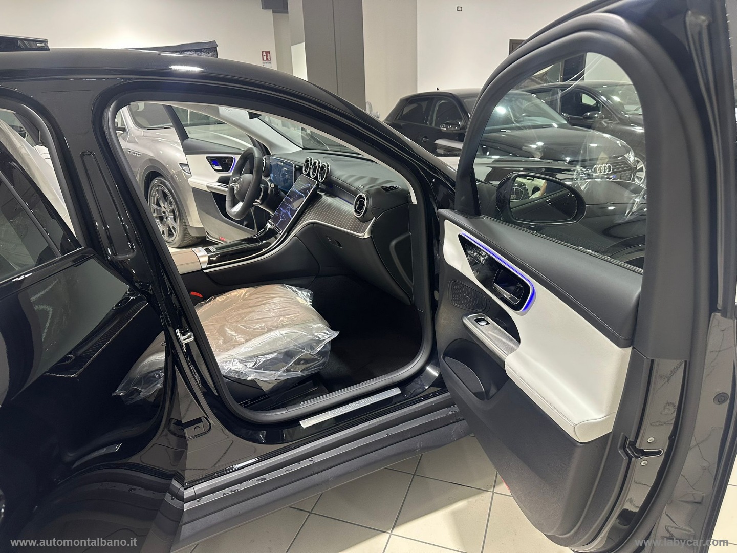GLC 220 d 4Matic Coupé AMG Line Premium - immagine 13