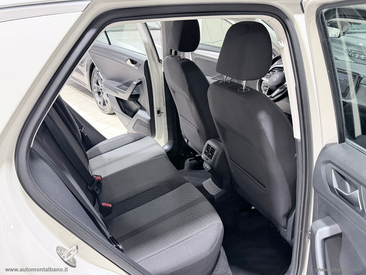 T-Roc 2.0 TDI SCR Life - immagine 13