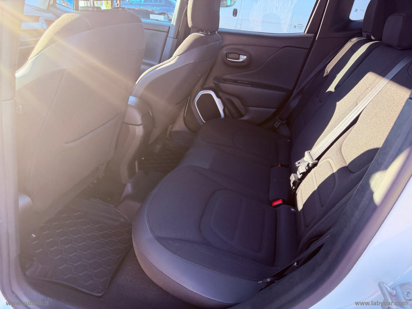 Renegade 1.6 Mjt 120CV Limited - immagine 13