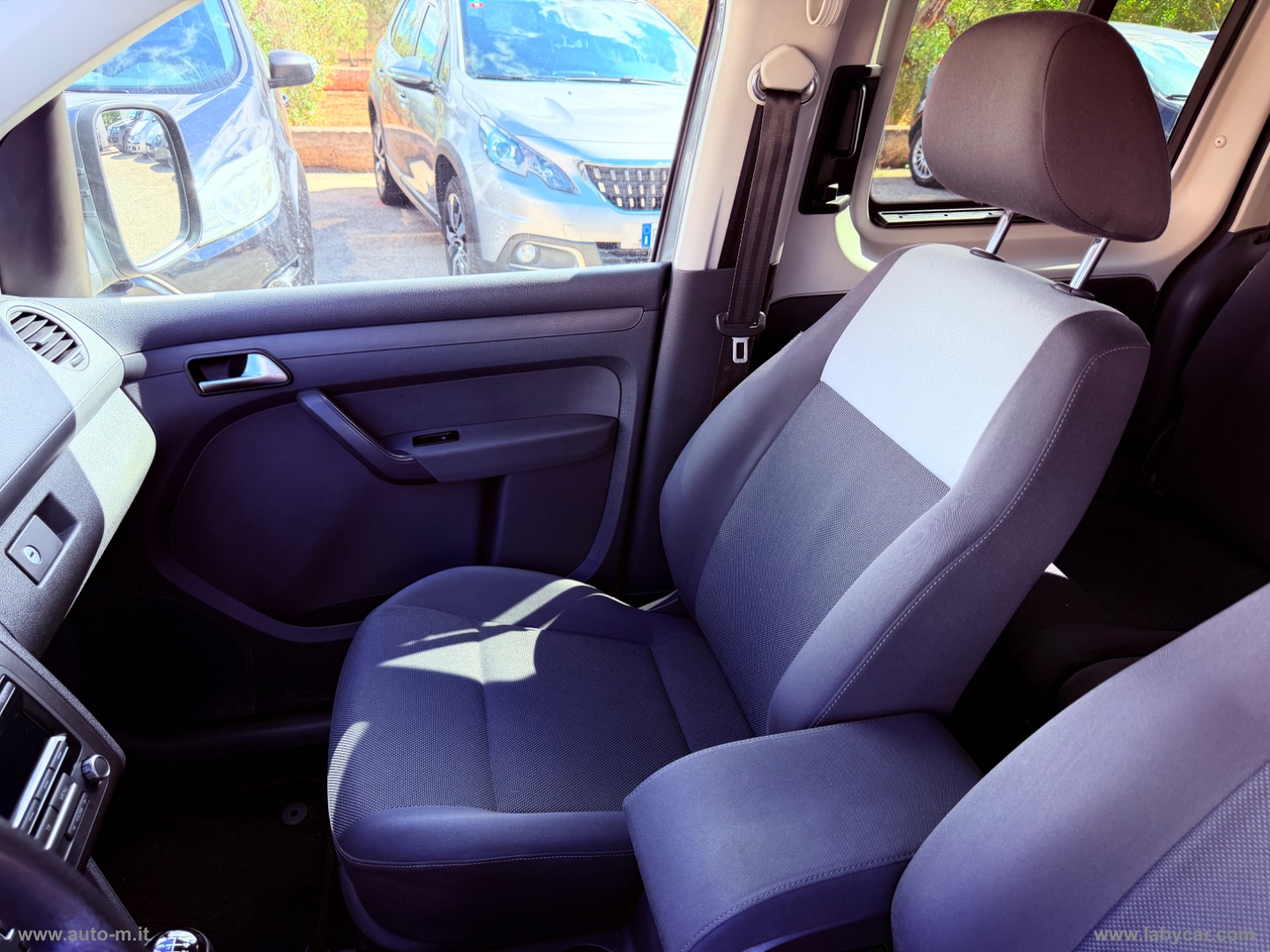 Caddy 1.6 TDI 102 CV Trendline Maxi CON PEDANA PER DISABILI - immagine 13
