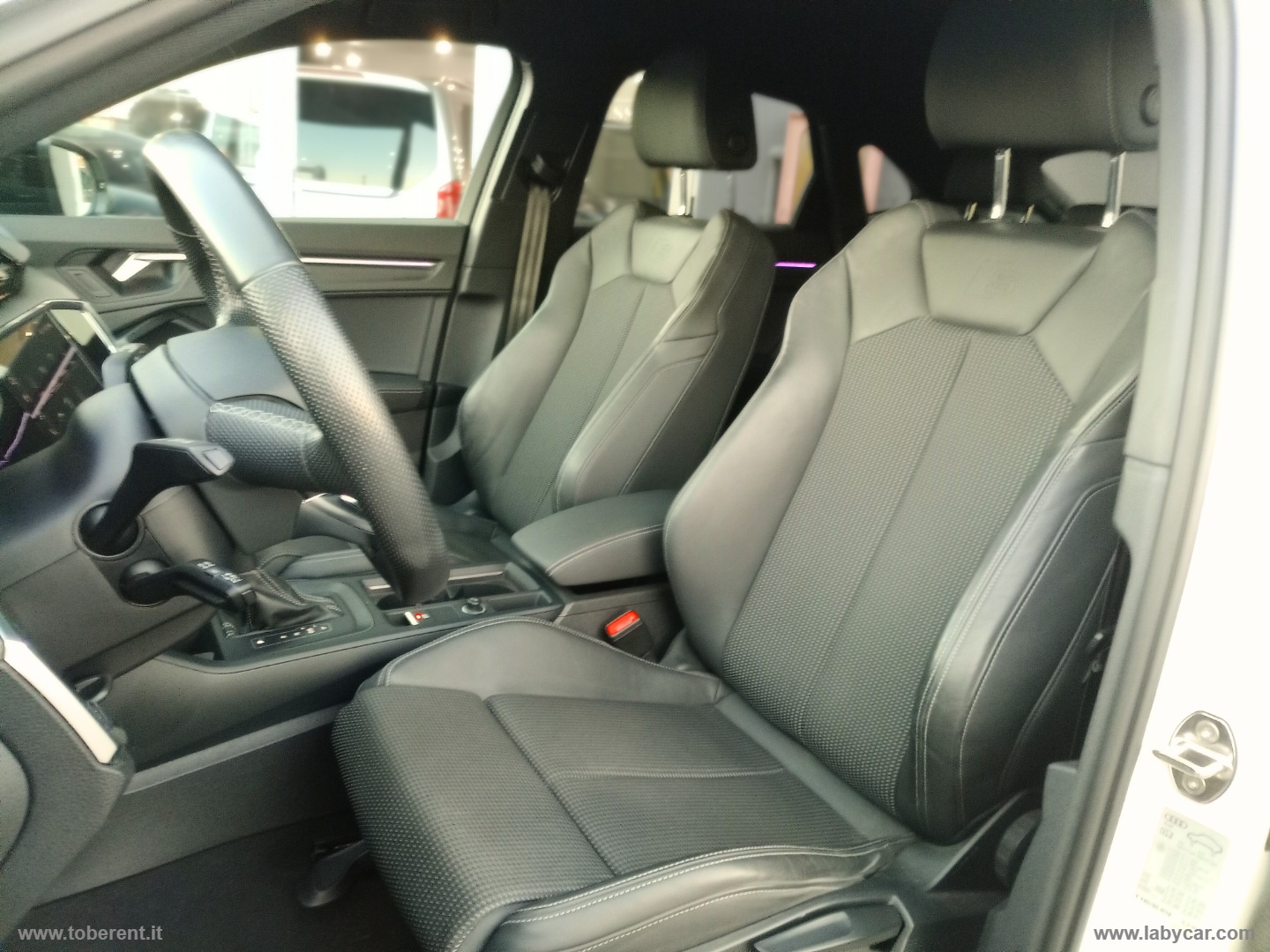 Q3 SPB 35 TDI S tronic Identity Black - immagine 13