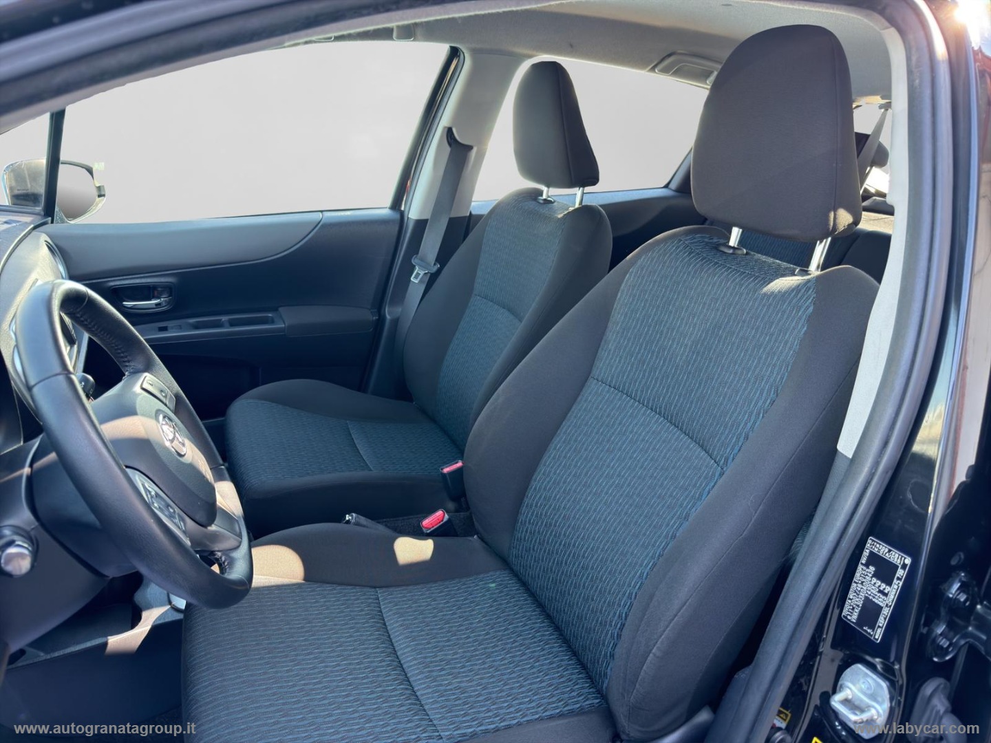 Yaris 1.0 5p. Lounge SOLI 138.000 KM !!! - immagine 13
