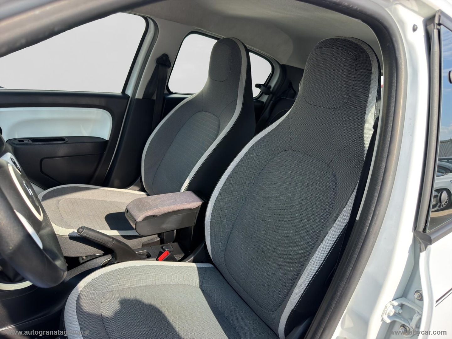 Twingo SCe Lovely GARANTITA 1 ANNO! - immagine 13