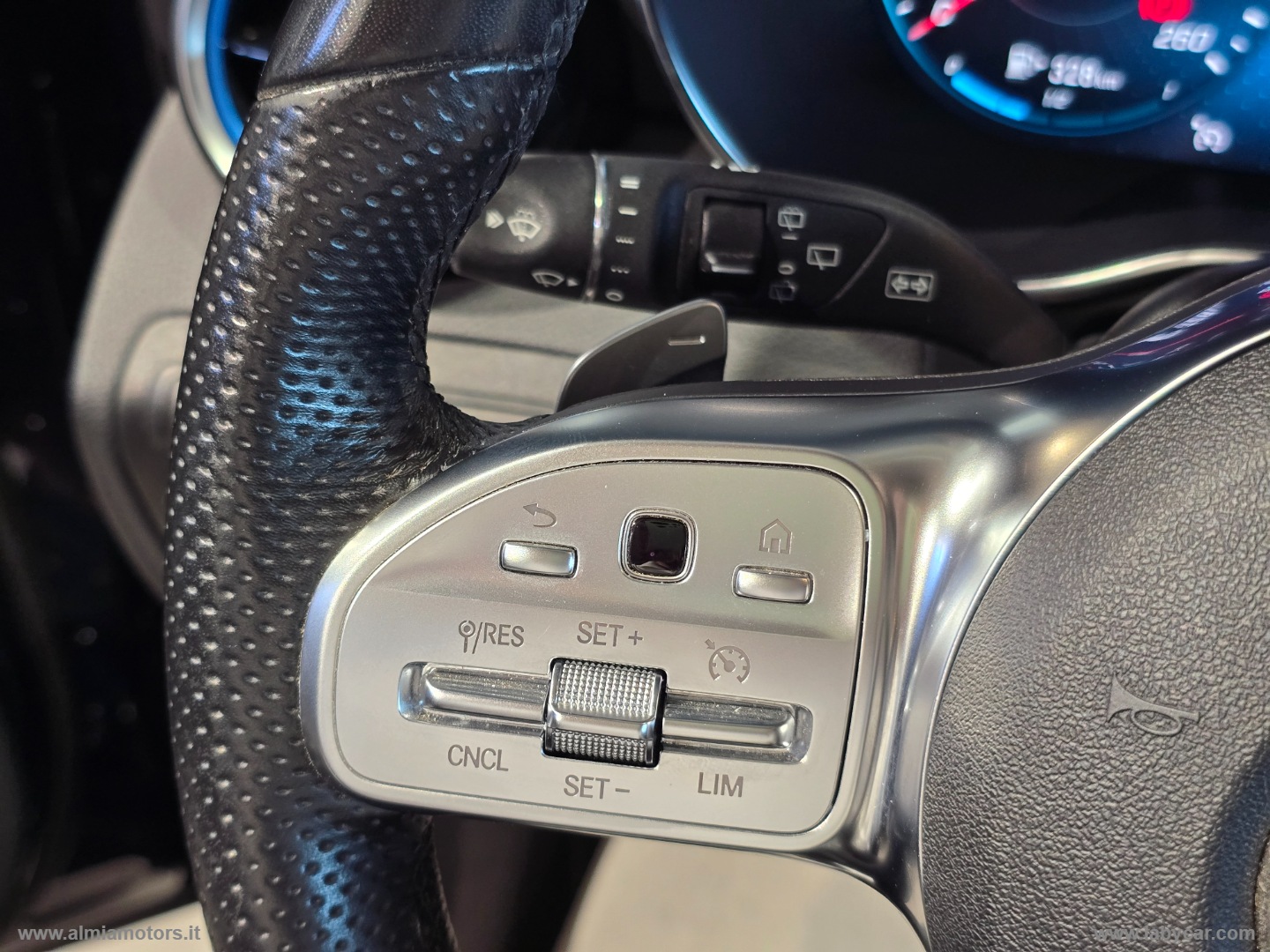GLC 300 d 4Matic Premium Plus - immagine 13