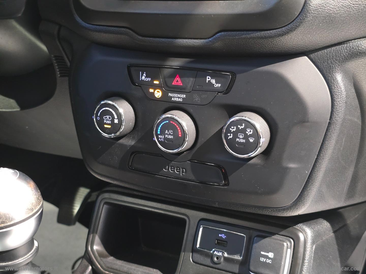 Renegade 1.6 Mjt 120CV Longitude - immagine 13