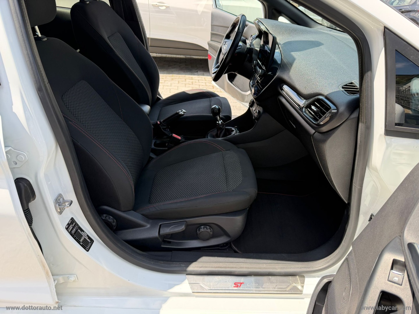 Fiesta 1.5 EcoBlue 5p. ST-Line - immagine 13