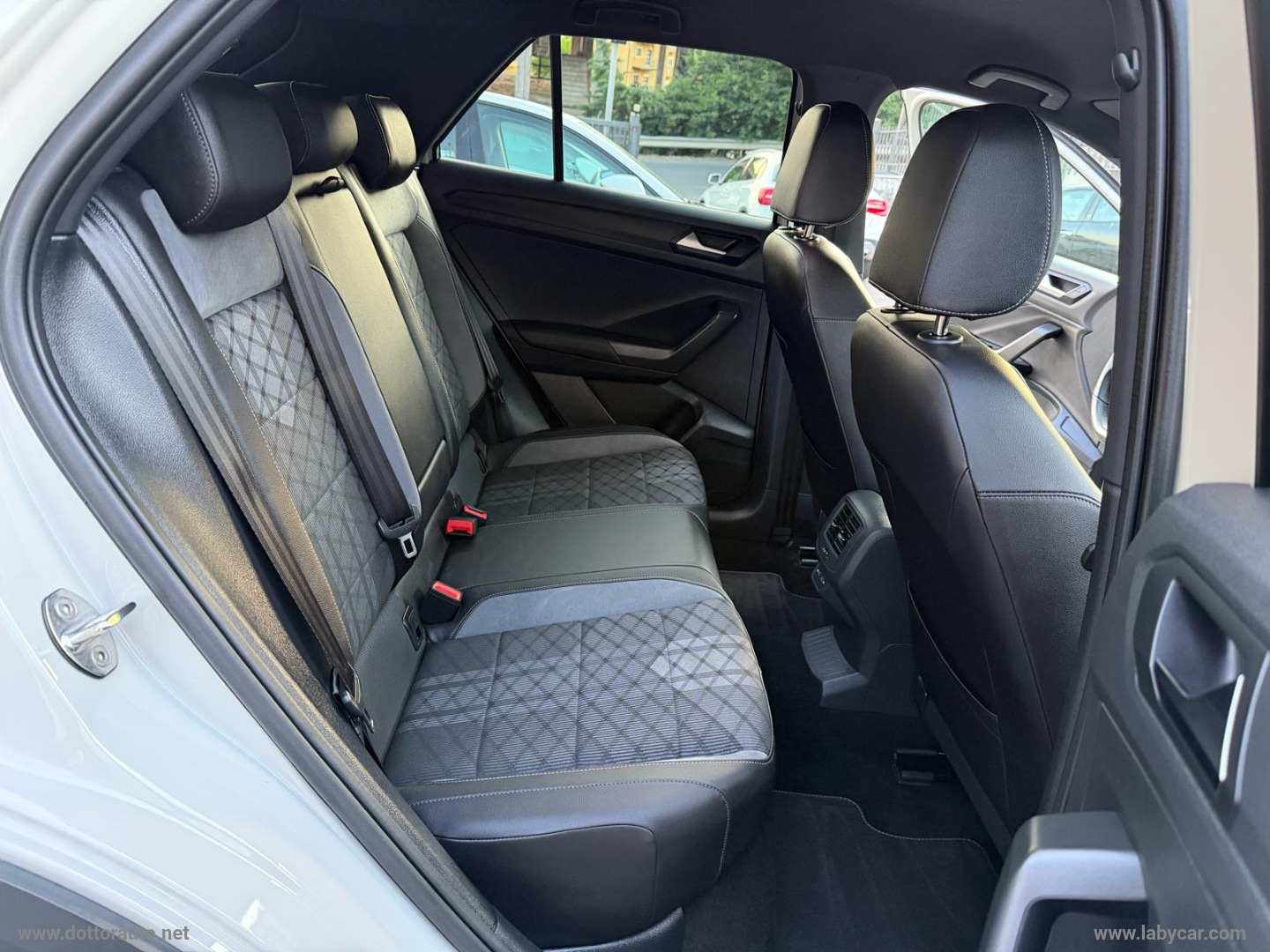 T-Roc 2.0 TDI SCR R-Line - immagine 13