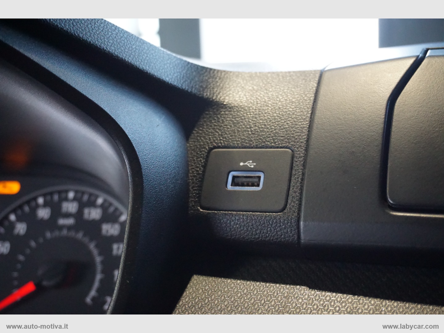 Sandero Streetway 1.0 SCe 65CV Essential - immagine 13