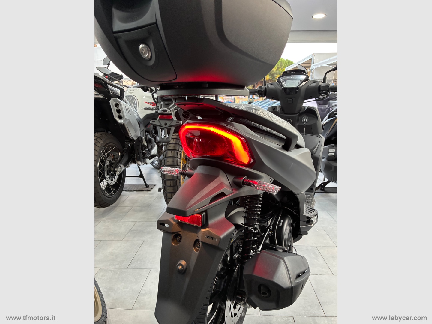 Agility NX 125i NERO - immagine 13