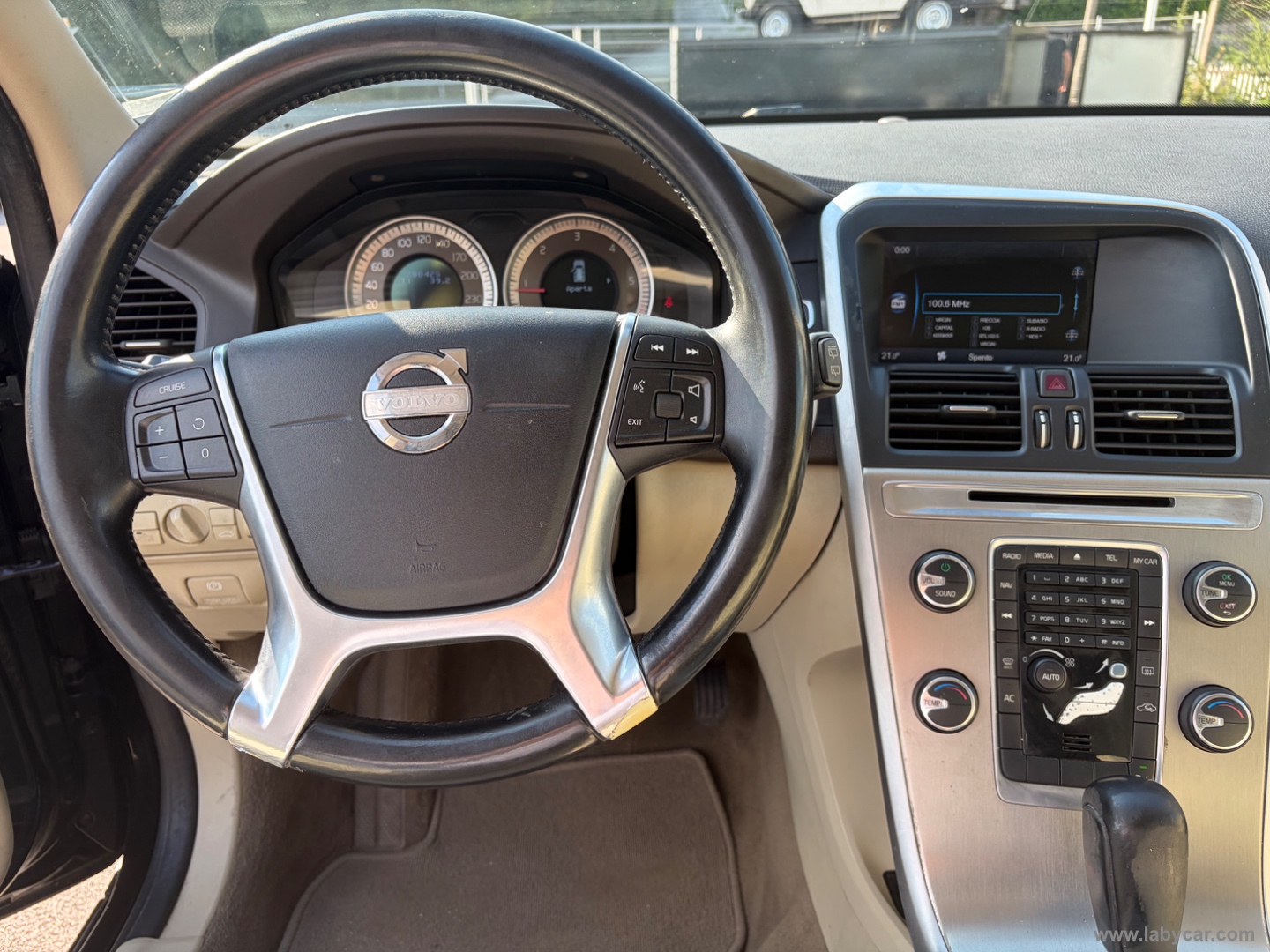 XC60 D3 Geartronic Momentum - immagine 14