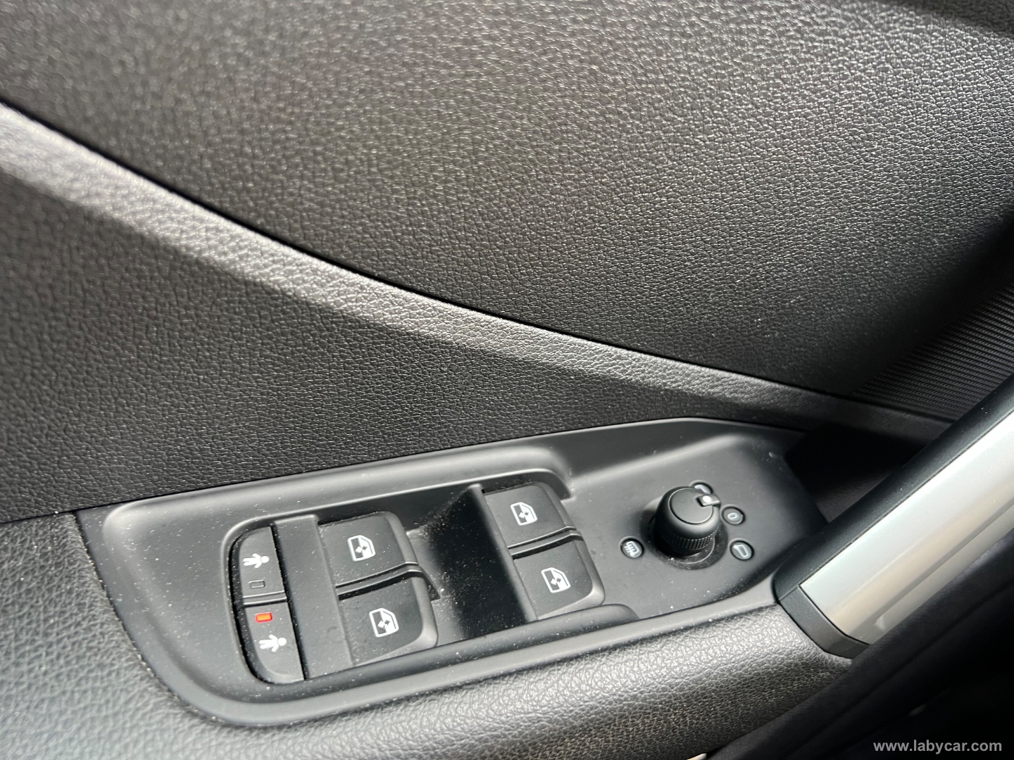 Q2 30 TFSI Business Advanced - immagine 14
