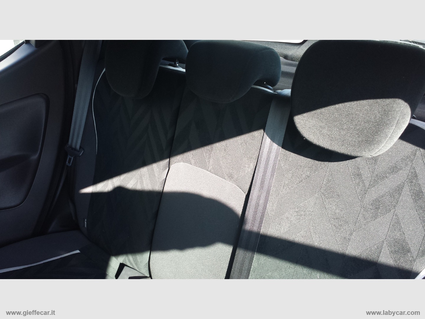 Ypsilon 1.2 69 CV 5p. GPL Ecochic Gold - immagine 14