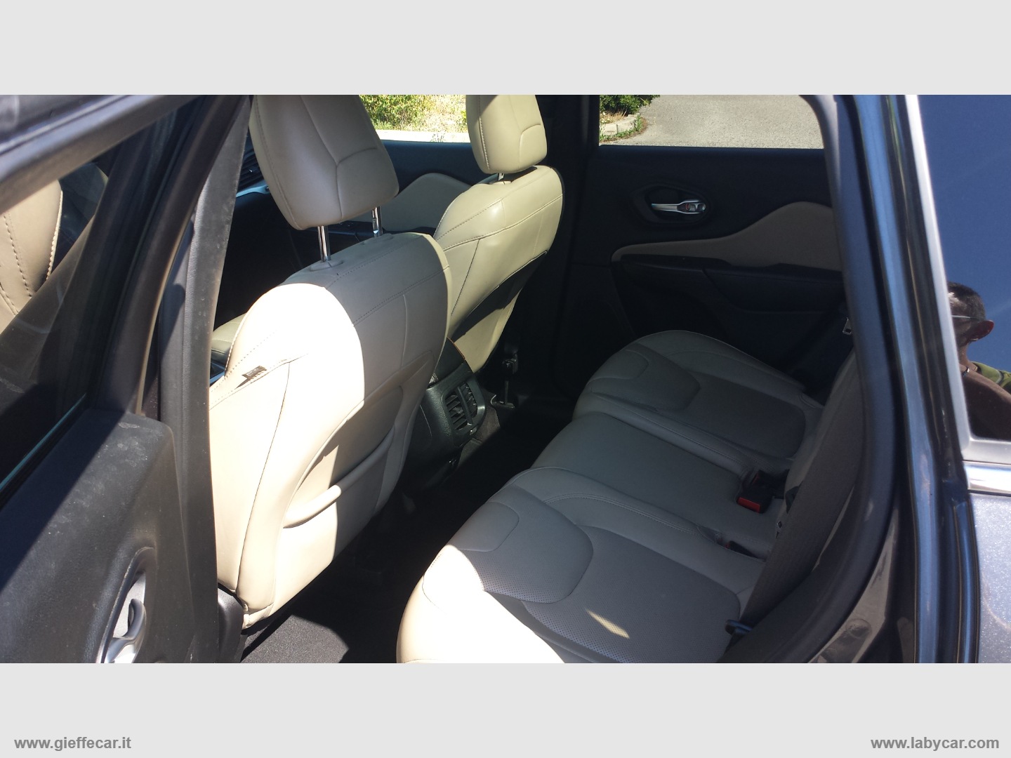 Cherokee 2.2 M-JET II 4WD Limited - immagine 14