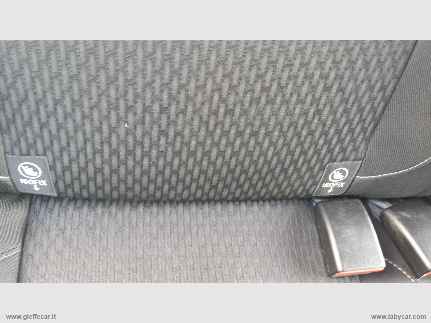 Sandero 1.0 SCe 12V 75 CV Lauréate - immagine 14