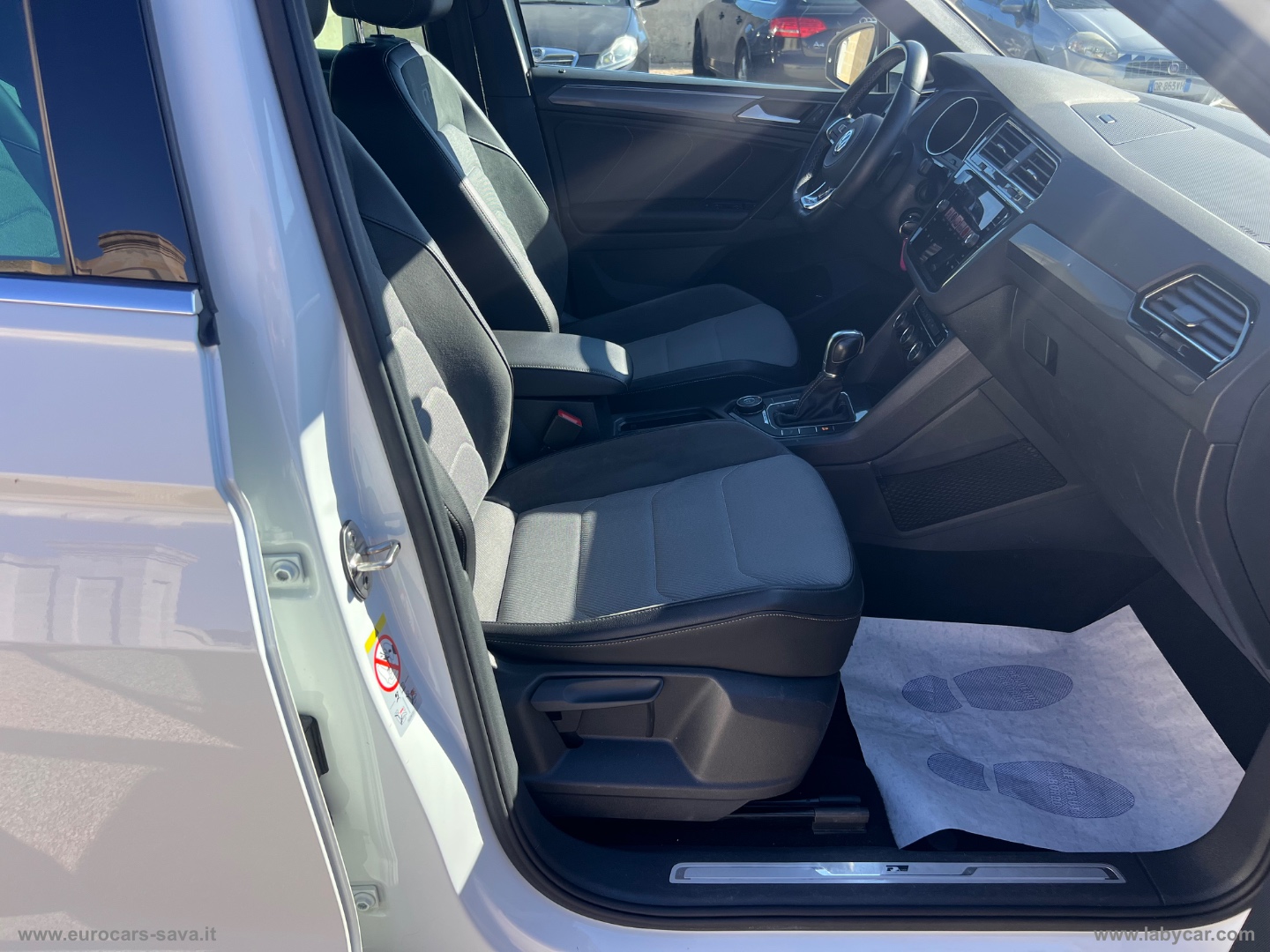 Tiguan 2.0 TDI DSG 4MOTION Sport BMT R-LINE - immagine 14