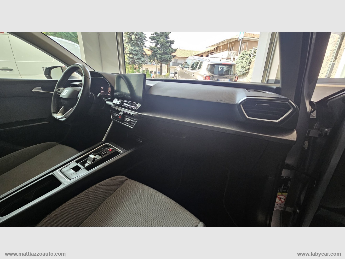 Leon ST 2.0 TDI 150CV DSG Business - immagine 14