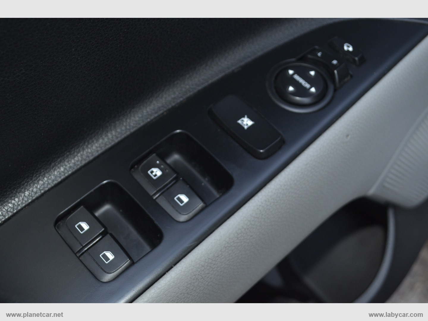 Stonic 1.6 CRDi 110 CV Urban - immagine 14