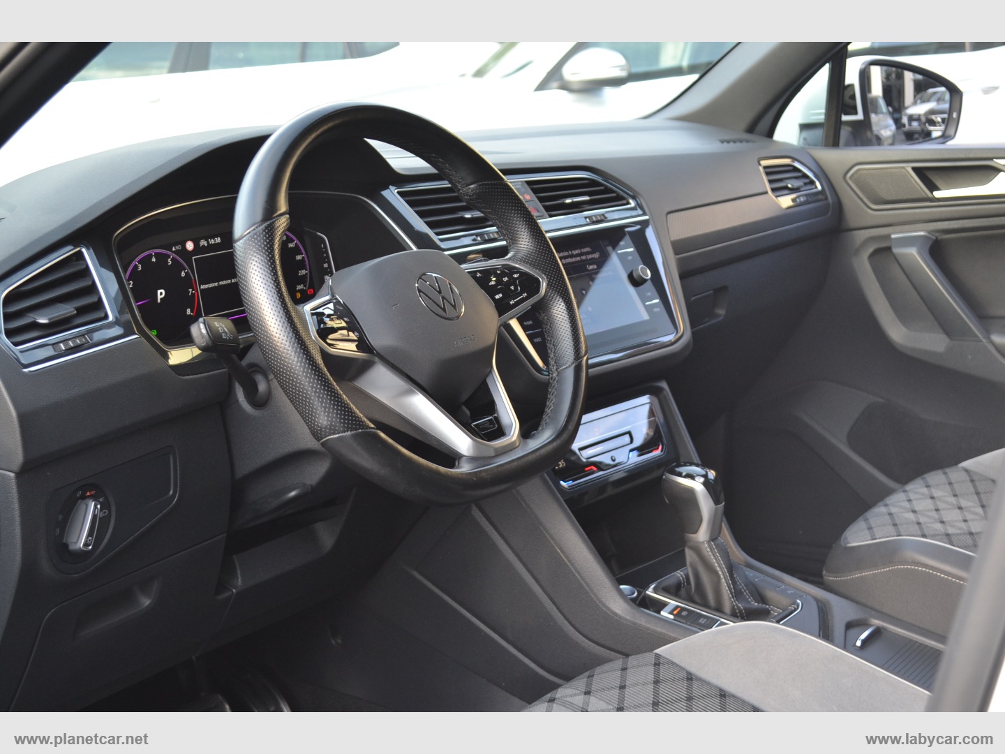 Tiguan 1.5 TSI 150CV DSG ACT R-Line - immagine 14