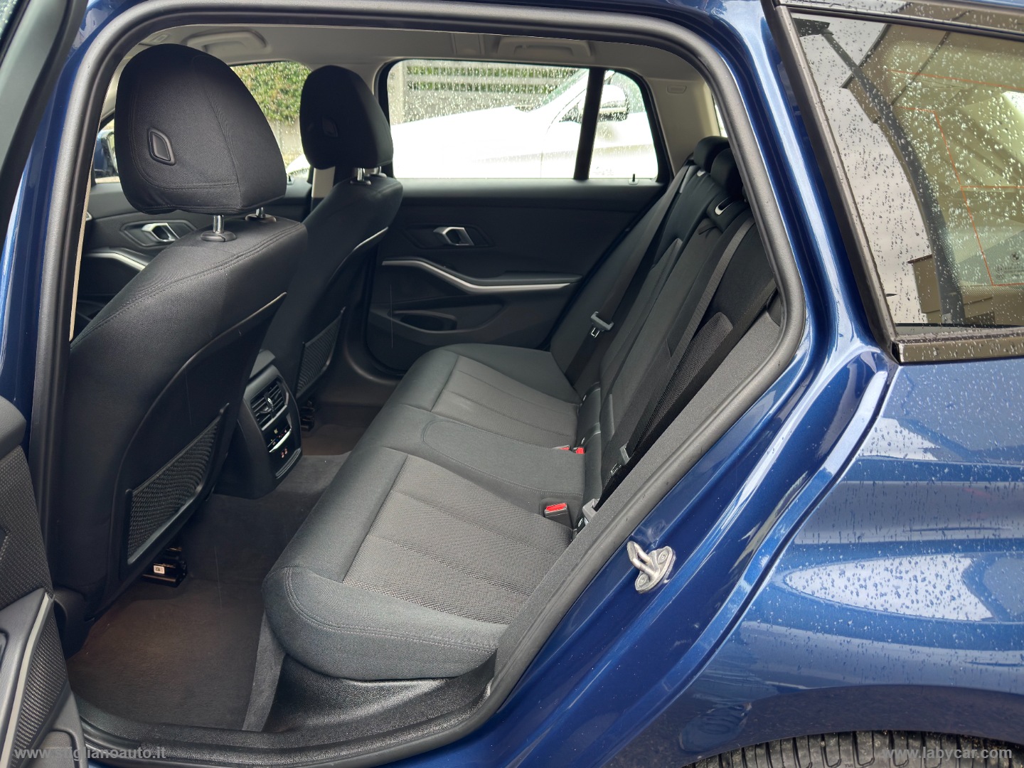 320d 48V Touring - immagine 14