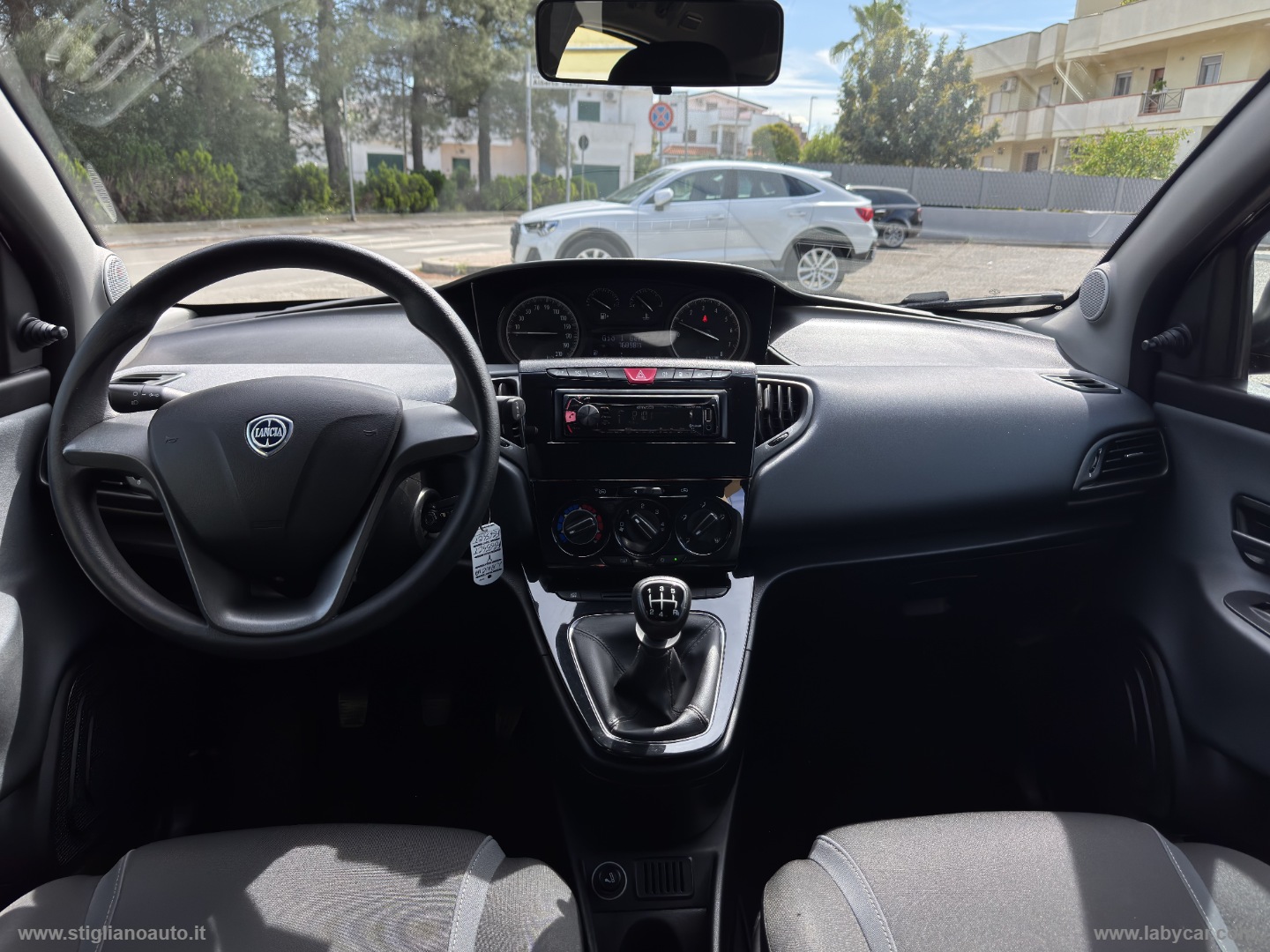 Ypsilon 1.2 69 CV 5p. GPL Ecochic Silver - immagine 14
