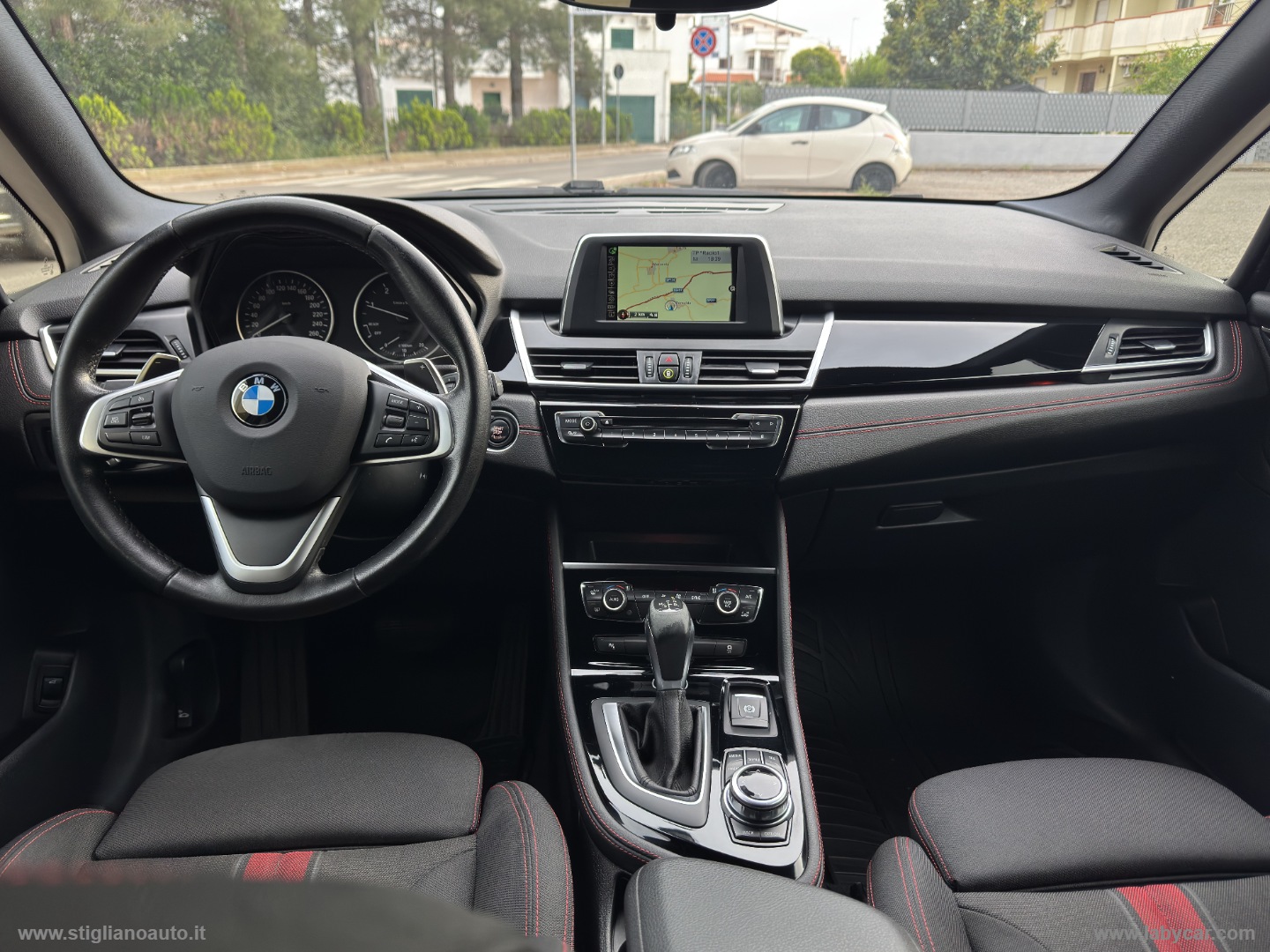 218d Active Tourer Sport - immagine 14