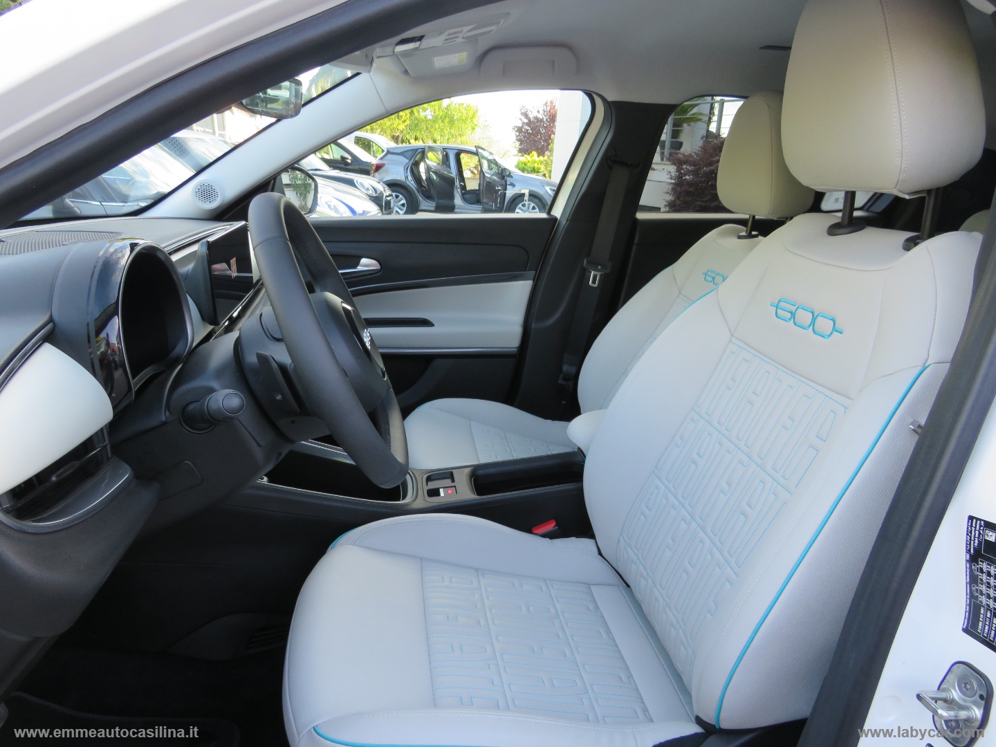 600 Hybrid 110 CV DCT MHEV La Prima - immagine 14