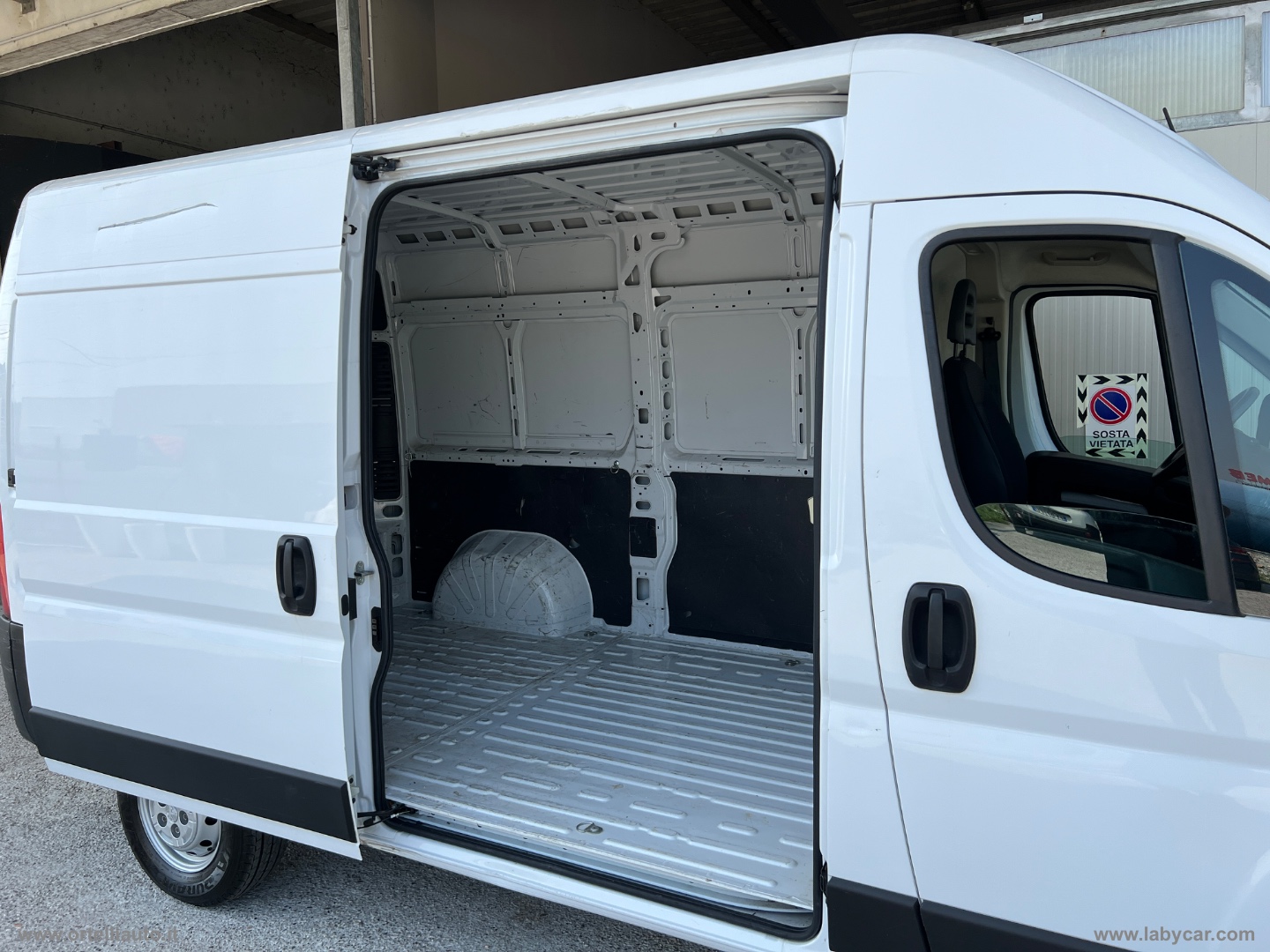 Boxer 330 BlueHDi 140 S&S PM-TM Furg. +IVA - immagine 14